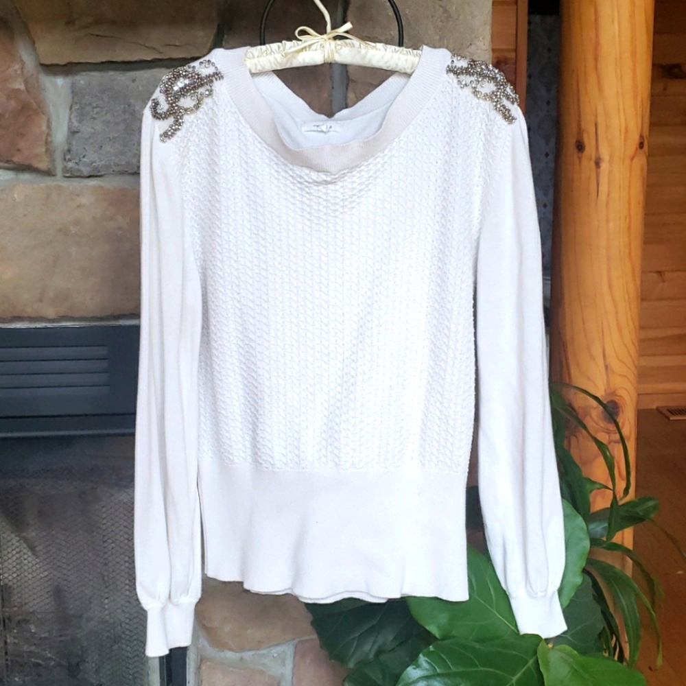 🛍 Bundle & Save 3/$20🛍 Maurices Sweater (L)